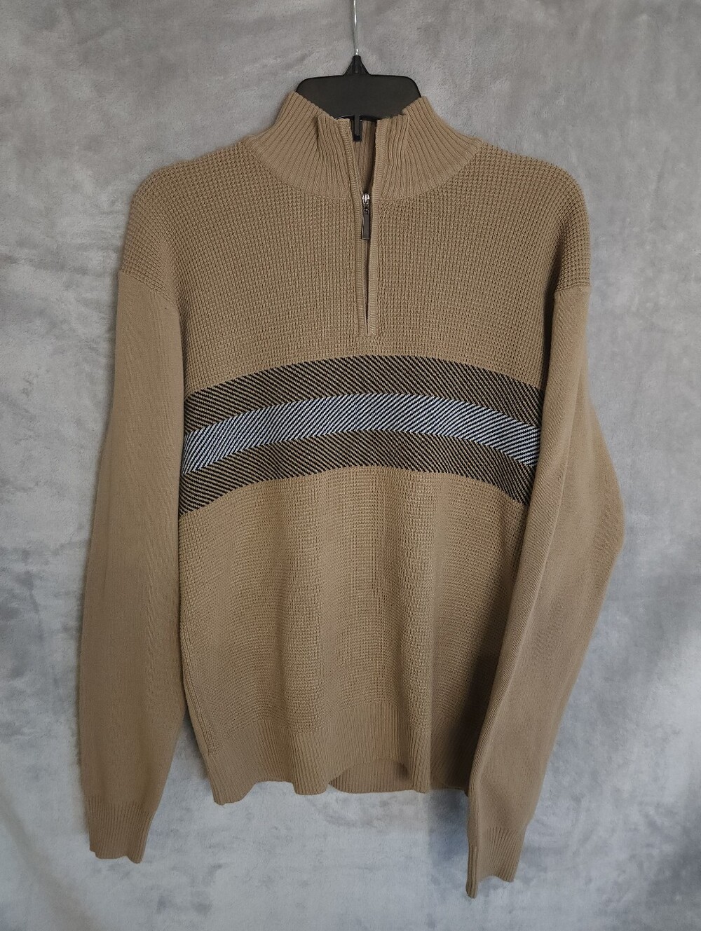 Alexander Julian Men's Tan Quarter-Zip Knit Sweater – Geometric Pattern